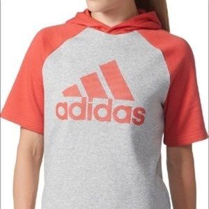 ADIDAS HI-LO SHORT SLEEVE PULLOVER